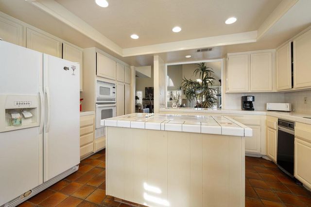 73280 Shadow Mountain Drive D, Palm Desert, CA 92260