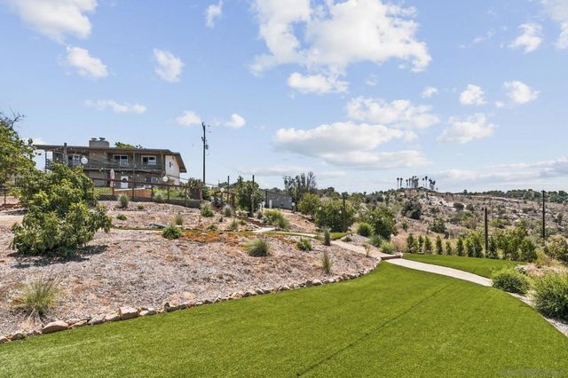 10889 San Gabriel Way, Valley Center, CA 92082