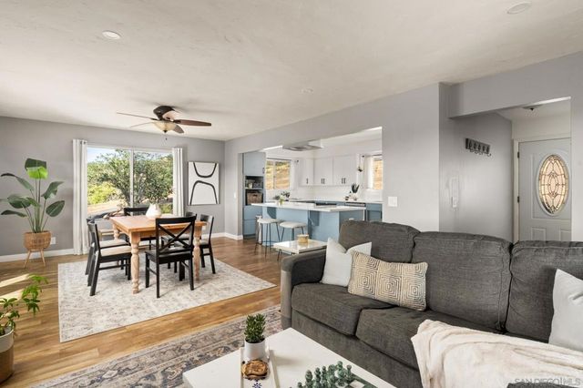 10889 San Gabriel Way, Valley Center, CA 92082