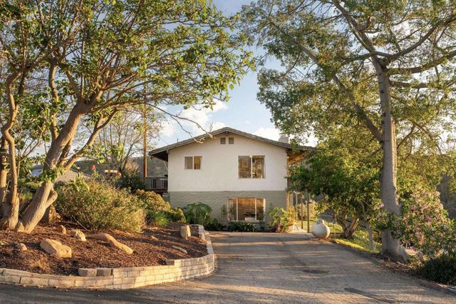 10889 San Gabriel Way, Valley Center, CA 92082