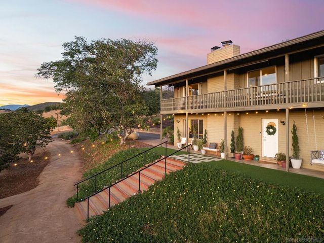 10889 San Gabriel Way, Valley Center, CA 92082