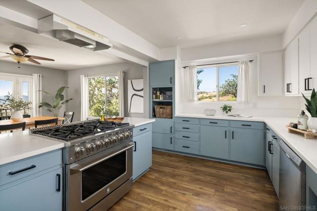 10889 San Gabriel Way, Valley Center, CA 92082