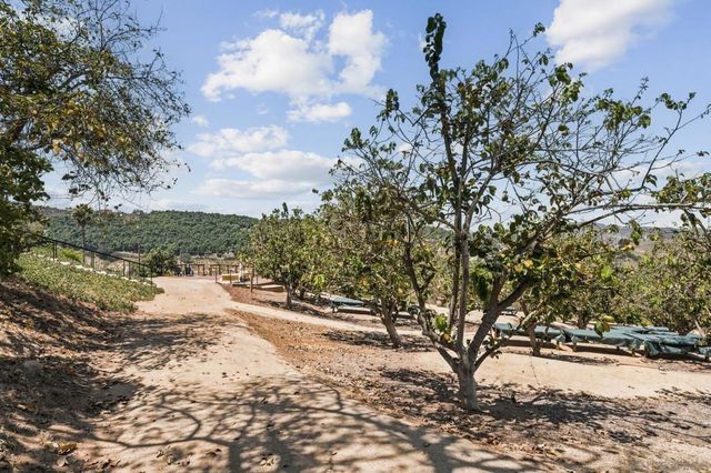 10889 San Gabriel Way, Valley Center, CA 92082