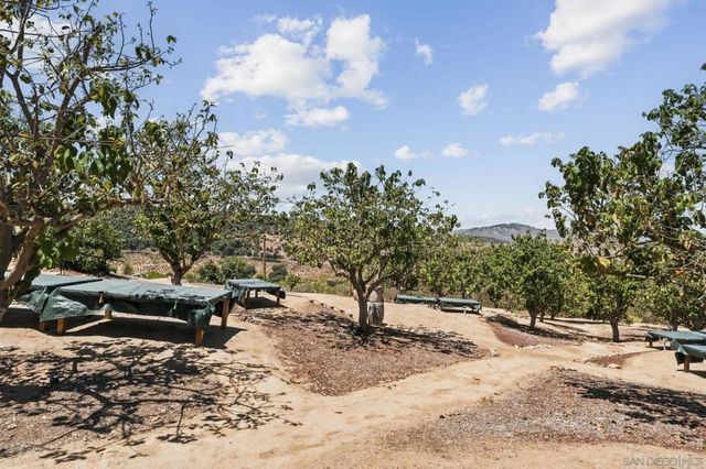 10889 San Gabriel Way, Valley Center, CA 92082