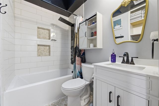 532 N Hickory Ln, Valley Center, KS 67147