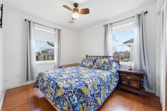 532 N Hickory Ln, Valley Center, KS 67147