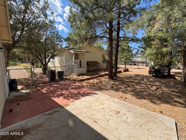 1979 Rustling Pines Drive, Overgaard, AZ 85933