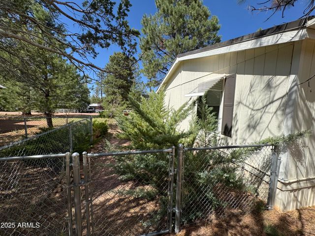 1979 Rustling Pines Drive, Overgaard, AZ 85933