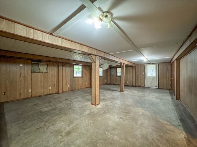 1045 12th Street, Dickinson, TX 77539