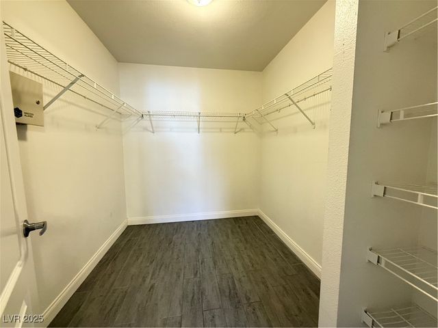 2121 Sealion Drive 106, Las Vegas, NV 89128