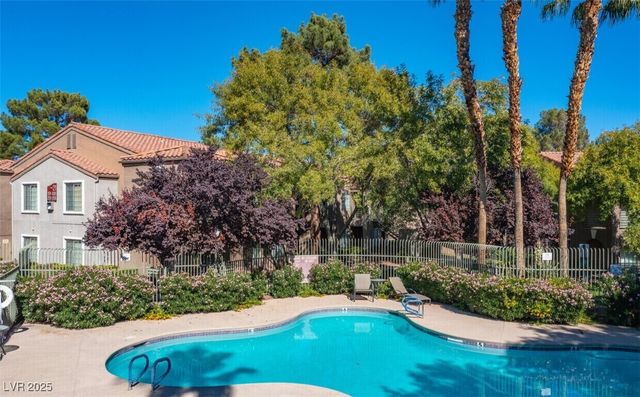 2121 Sealion Drive 106, Las Vegas, NV 89128