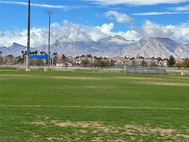 2121 Sealion Drive 106, Las Vegas, NV 89128