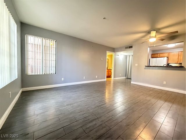 2121 Sealion Drive 106, Las Vegas, NV 89128