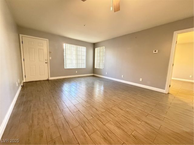 2121 Sealion Drive 106, Las Vegas, NV 89128