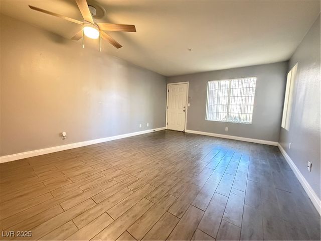 2121 Sealion Drive 106, Las Vegas, NV 89128