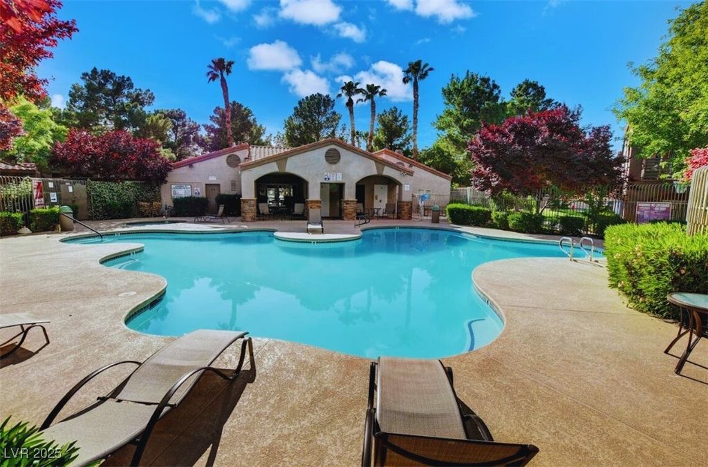 2121 Sealion Drive 106, Las Vegas, NV 89128