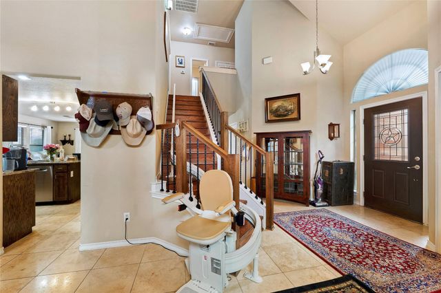 21201 Kiowa CV, Lago Vista, TX 78645