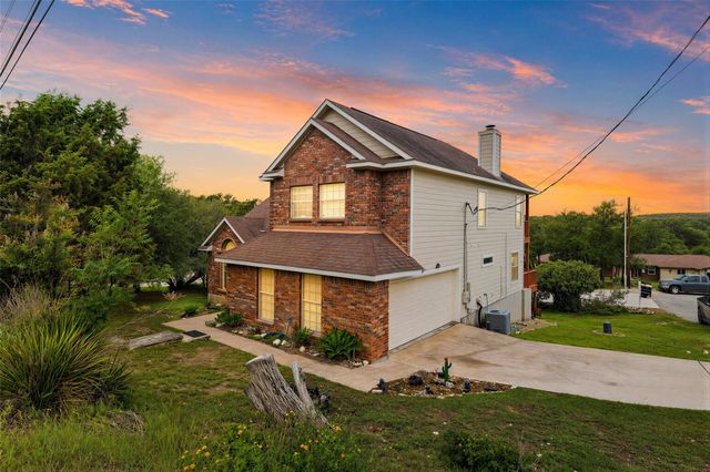 21201 Kiowa CV, Lago Vista, TX 78645