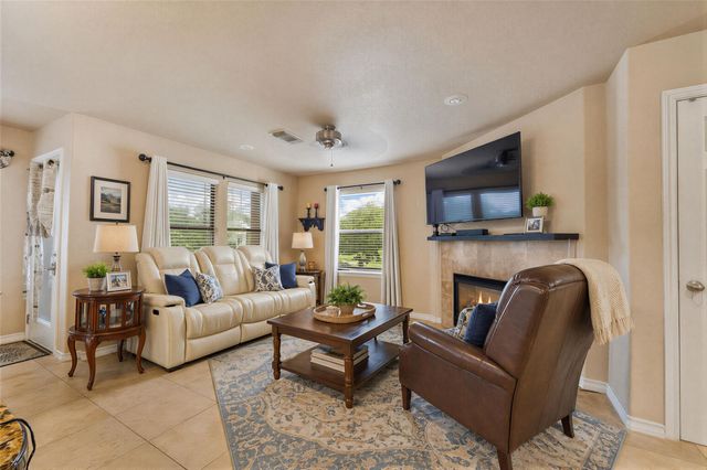 21201 Kiowa CV, Lago Vista, TX 78645