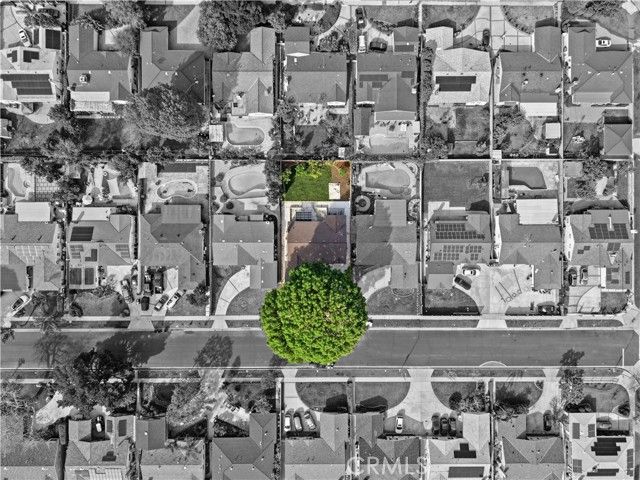 16025 Calahan St, North Hills (los Angeles), CA 91343