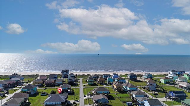 854 Palmetto Drive, Crystal Beach, TX 77650