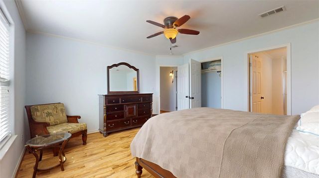 854 Palmetto Drive, Crystal Beach, TX 77650