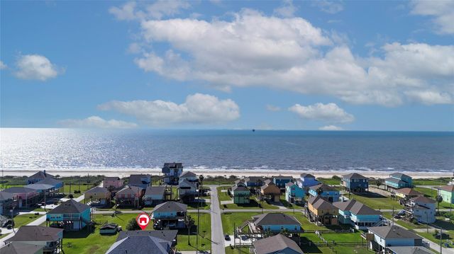 854 Palmetto Drive, Crystal Beach, TX 77650