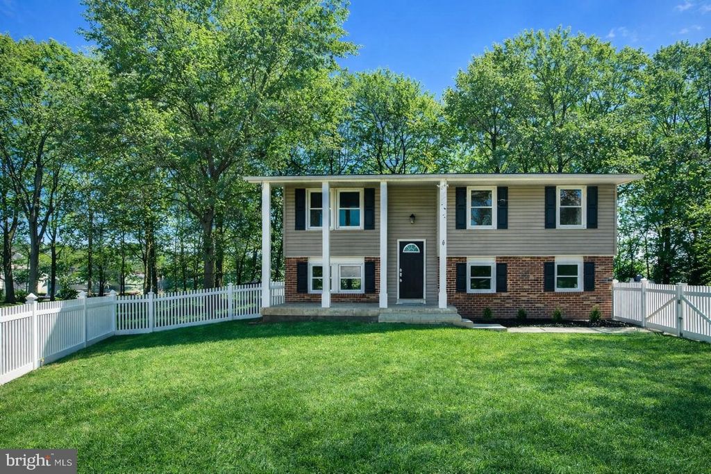 6 STRATFORD CT, Waldorf, MD 20602