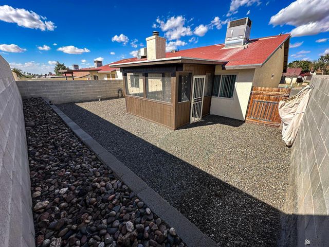 1417 W Hillside Pl, Yuma, AZ 85364