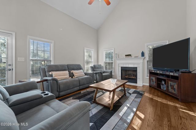 8 Carter Lane, Pinehurst, NC 28374