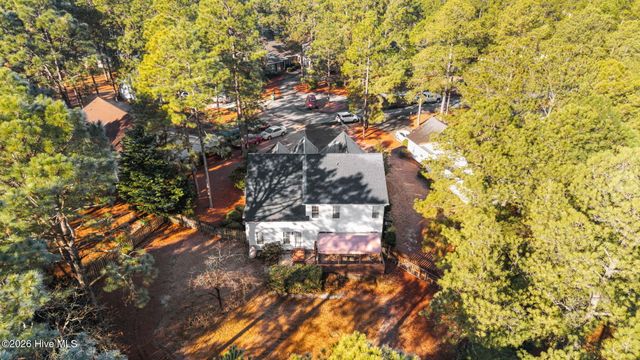 8 Carter Lane, Pinehurst, NC 28374