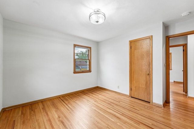 2164 Reaney Avenue E, Saint Paul, MN 55119