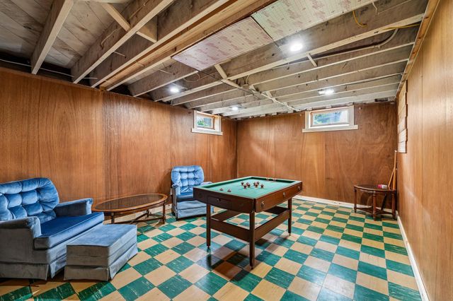 2164 Reaney Avenue E, Saint Paul, MN 55119