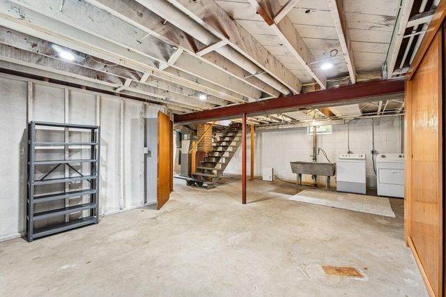 2164 Reaney Avenue E, Saint Paul, MN 55119