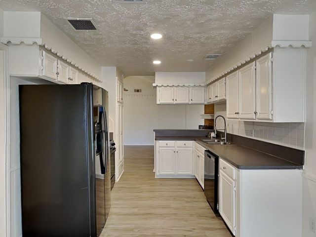 4806 Lost Oak Drive, Spring, TX 77388