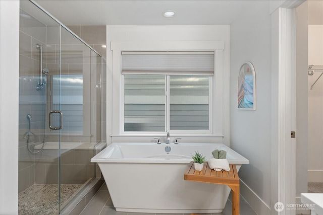 13707 NE 133rd Place, Kirkland, WA 98034