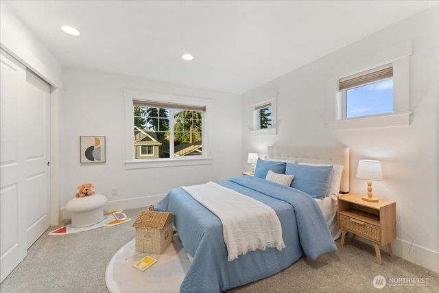 13707 NE 133rd Place, Kirkland, WA 98034