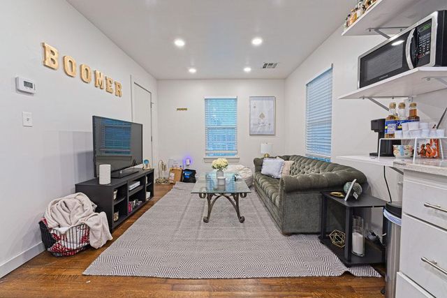 310 Castro Street, Norman, OK 73069