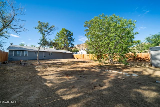 17837 Joshua Grove Avenue, Palmdale, CA 93591