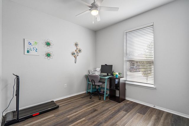 1906 Dragonfly LOOP, Bastrop, TX 78602