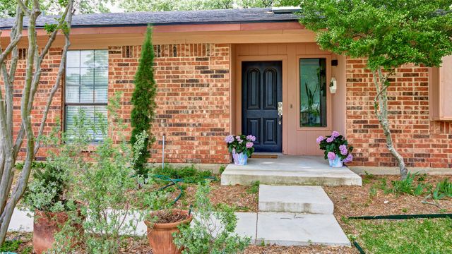 129 Edgewood Drive, Coppell, TX 75019