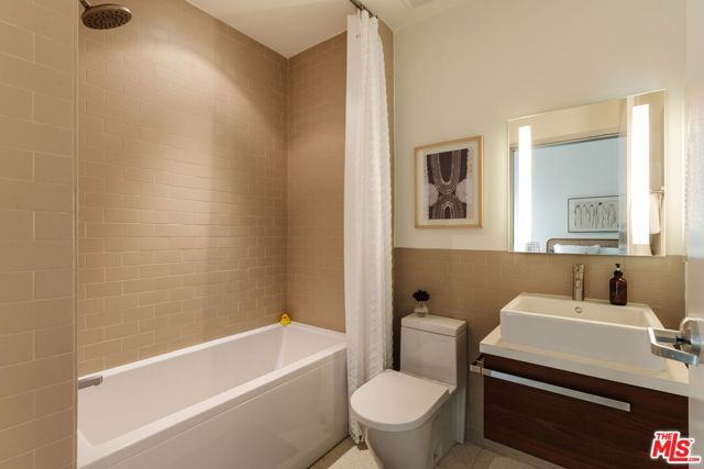 6735 Yucca Street 101, Los Angeles, CA 90028