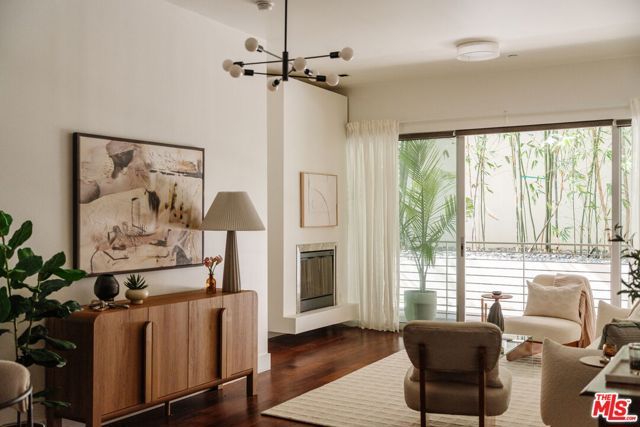 6735 Yucca Street 101, Los Angeles, CA 90028