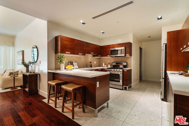 6735 Yucca Street 101, Los Angeles, CA 90028