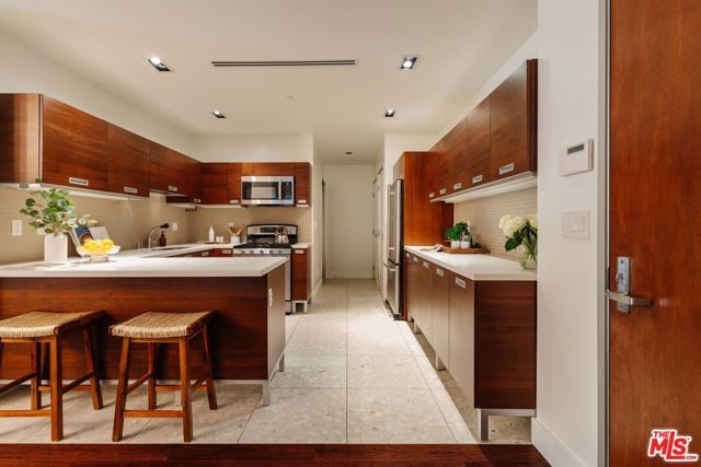 6735 Yucca Street 101, Los Angeles, CA 90028
