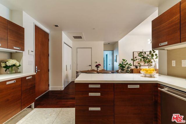 6735 Yucca Street 101, Los Angeles, CA 90028