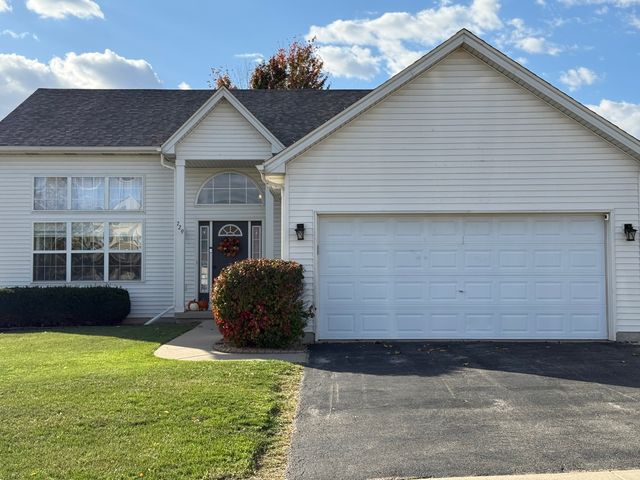 729 River Edge Circle, Ottawa, IL 61350