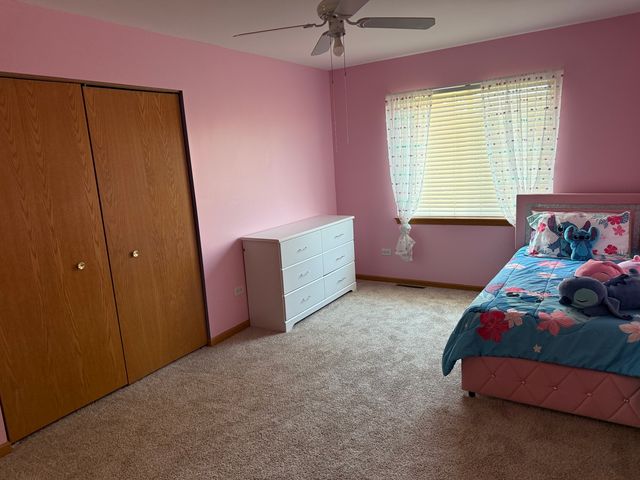 729 River Edge Circle, Ottawa, IL 61350