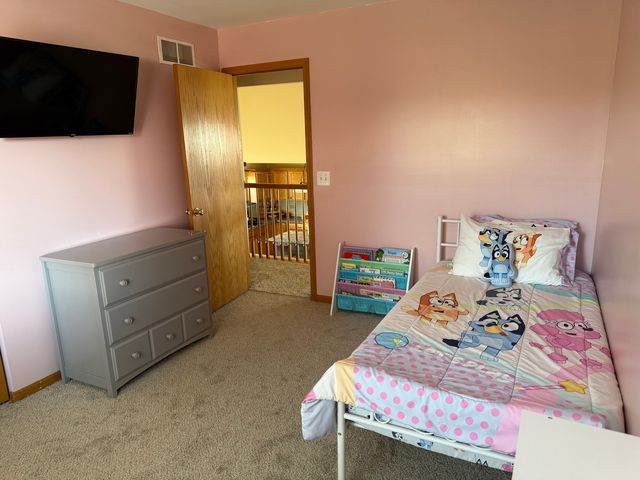 729 River Edge Circle, Ottawa, IL 61350