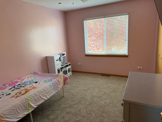 729 River Edge Circle, Ottawa, IL 61350